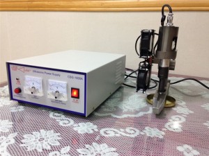 Ultrasonic cutting sealing machine used on circular loom