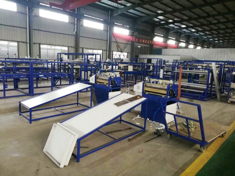 China Hot New Products High Speed FIBC Lifting Belt Tape Cutting Machine - LoopCUT webbing FIBC/big bag cutting machine FIBC-4/6 - VYT factory and manufacturers | VYT detail pictures